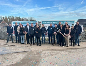 Feestelijke start in Opperdoes 